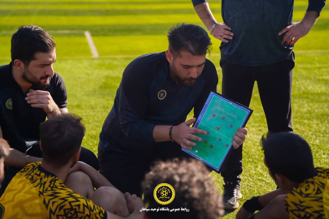 مربی فوتبال اصفهان
