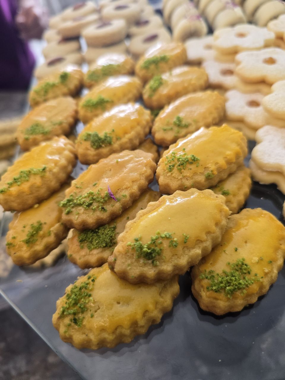 آموزش شیرینی سنتی و مدرن در اصفهان