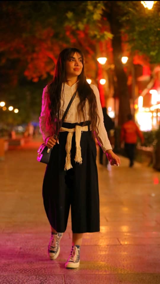 کاشت ناخن در اصفهان