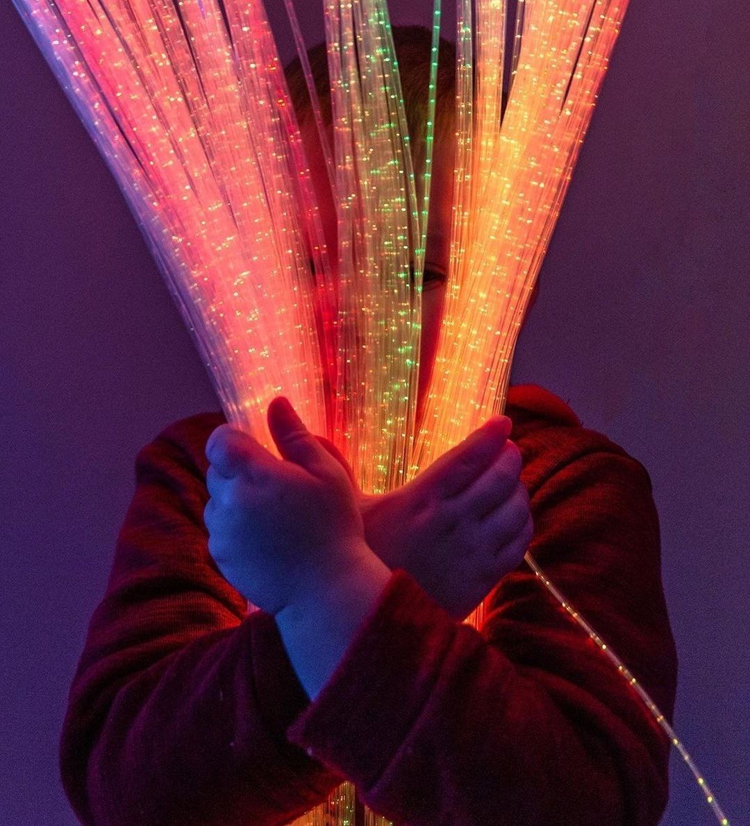 رول فیبرنوری نورپردازی
