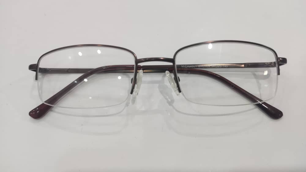 خرید عینک طبی شیراز