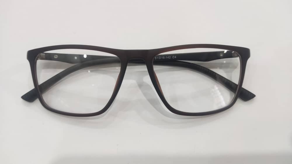 خرید عینک طبی شیراز