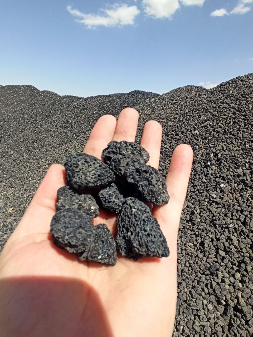 پوکه معدنی قروه با تخفیف