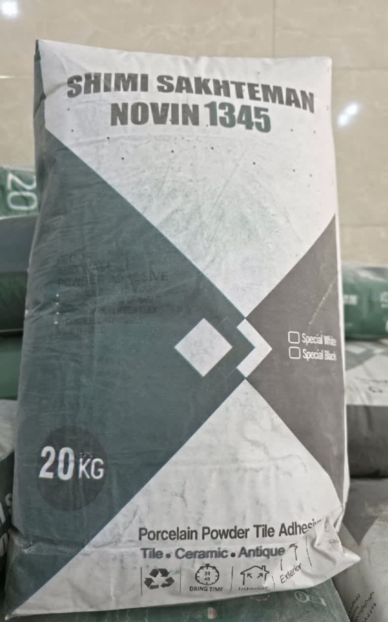 چسب کاشی و سرامیک در اصفهان