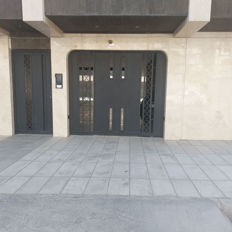 درب ریلی برقی پارکینگ