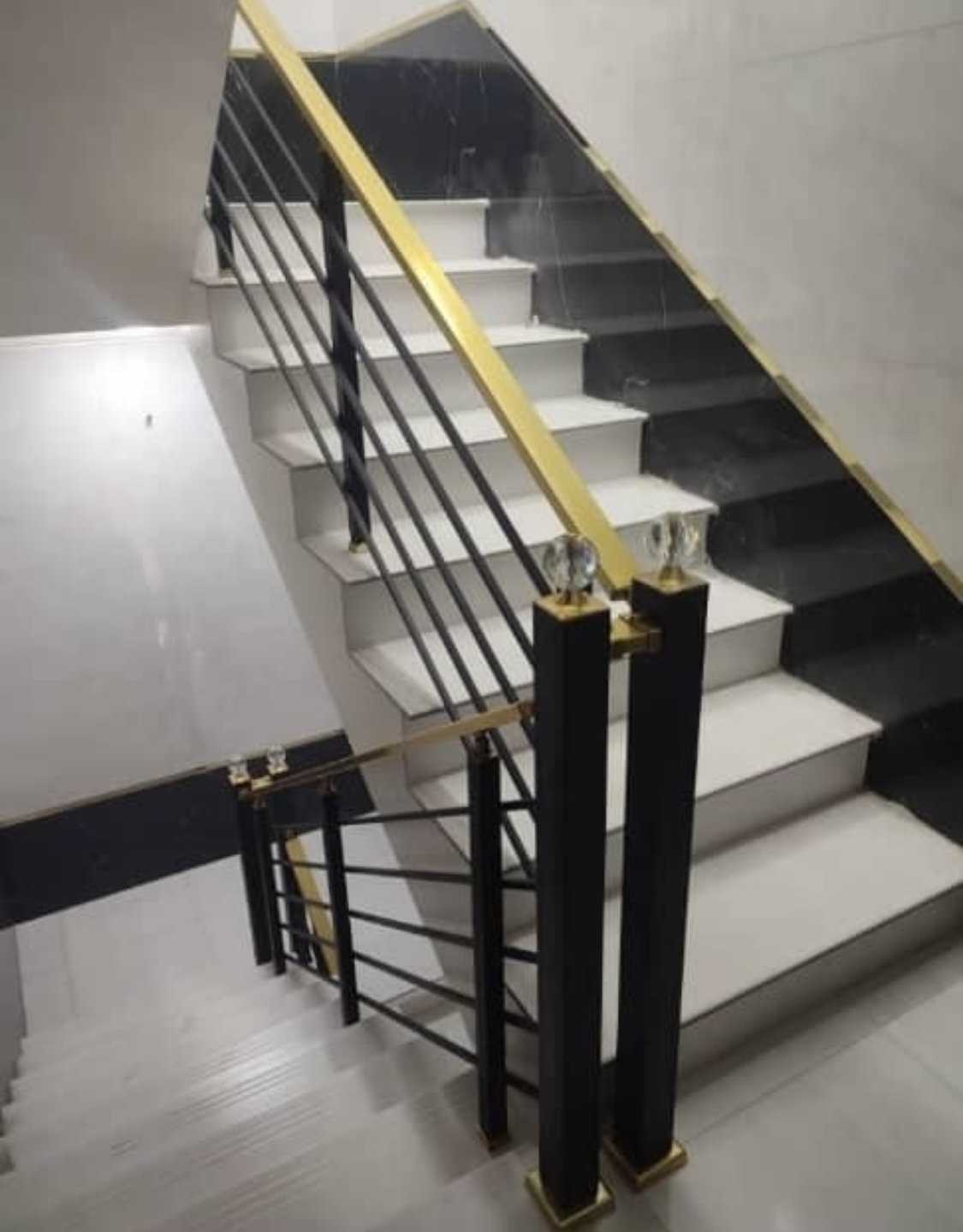 نصب نرده استيل در اصفهان