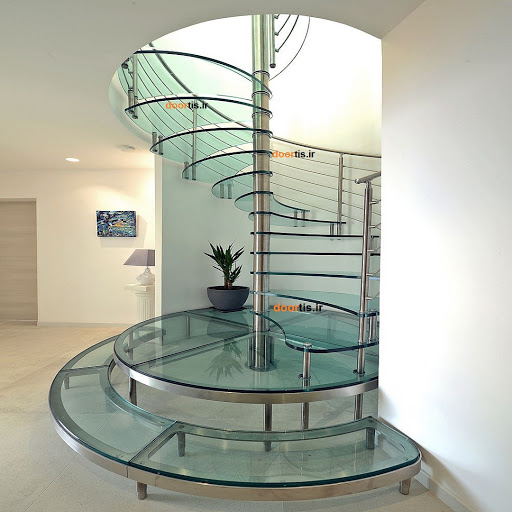 پله دوبلکس شیشه ای