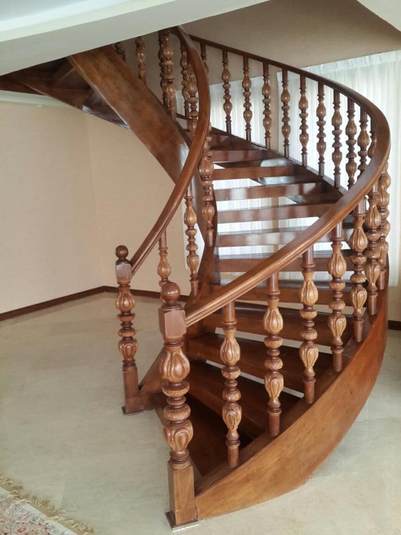 پله دوبلکس چوبی