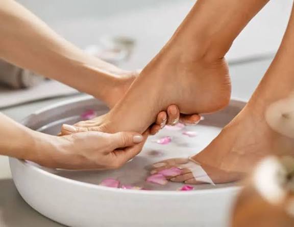 سالن زیبایی در

 آتیشگاه

   