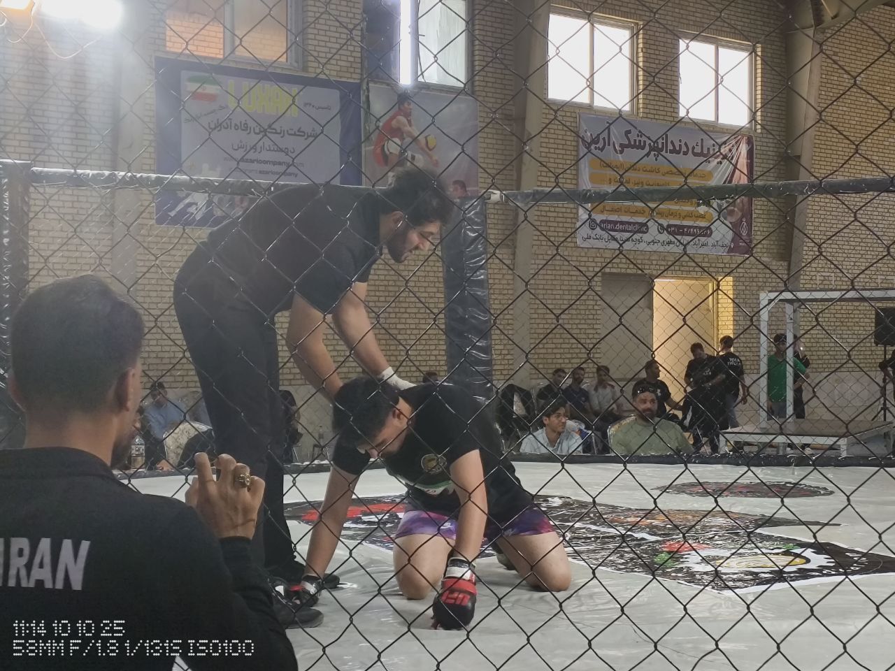 باشگاه رزمی MMA در اصفهان