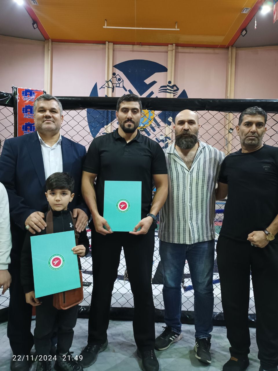 باشگاه رزمی MMA در اصفهان