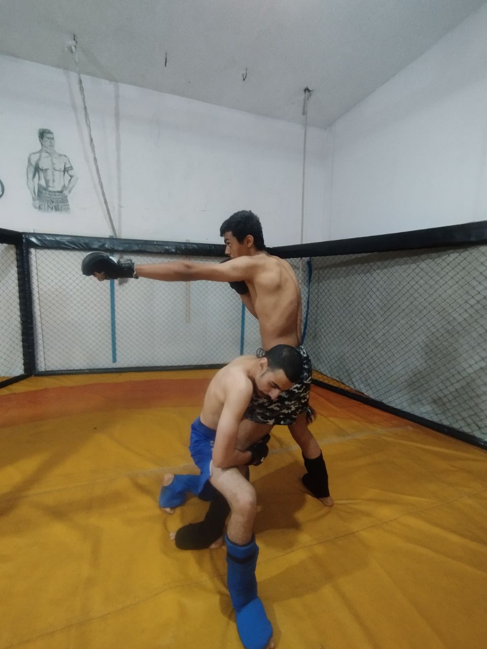 باشگاه رزمی MMA در اصفهان