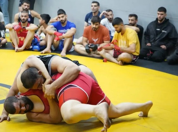 باشگاه رزمی MMA در اصفهان