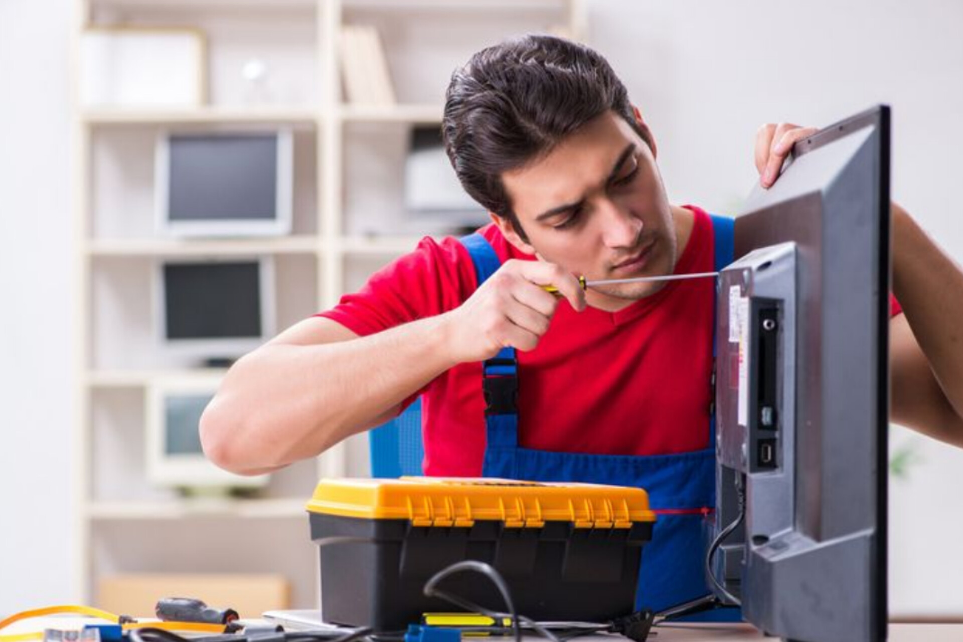 تعمیرات تلوزیون در دهکده المپیک 