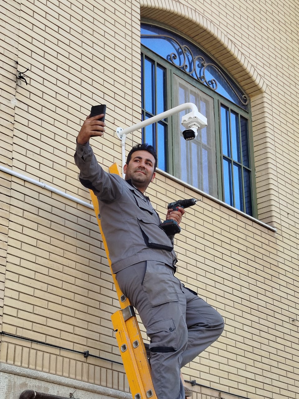 نصب دوربین مداربسته درشیراز