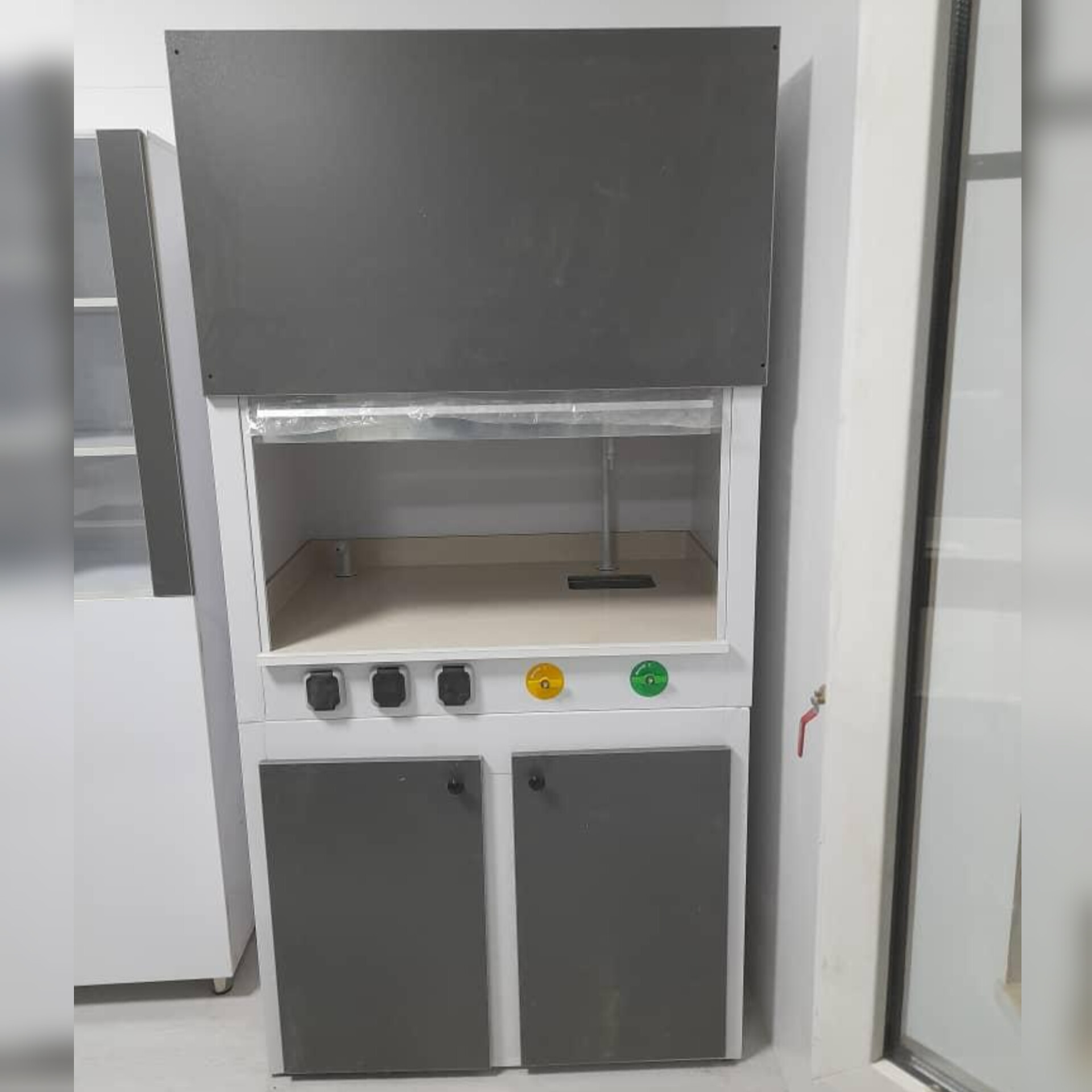 انواع هود شیمی و هود لامینار