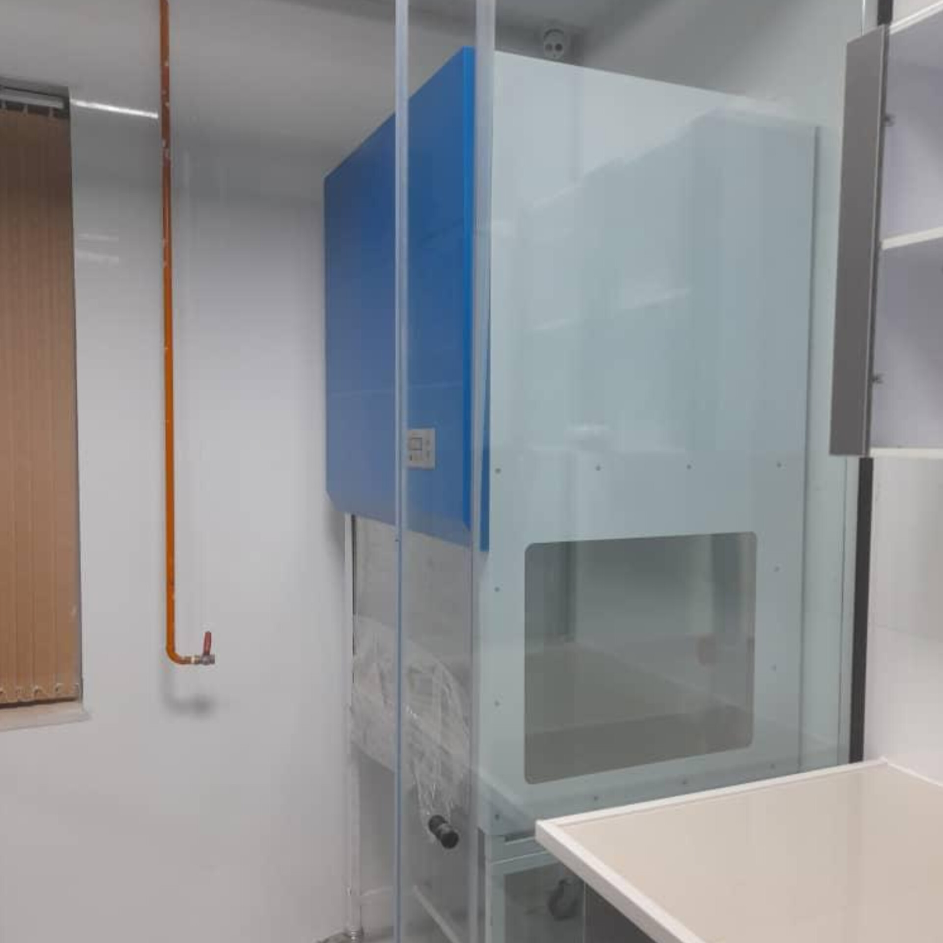 انواع هود شیمی و هود لامینار