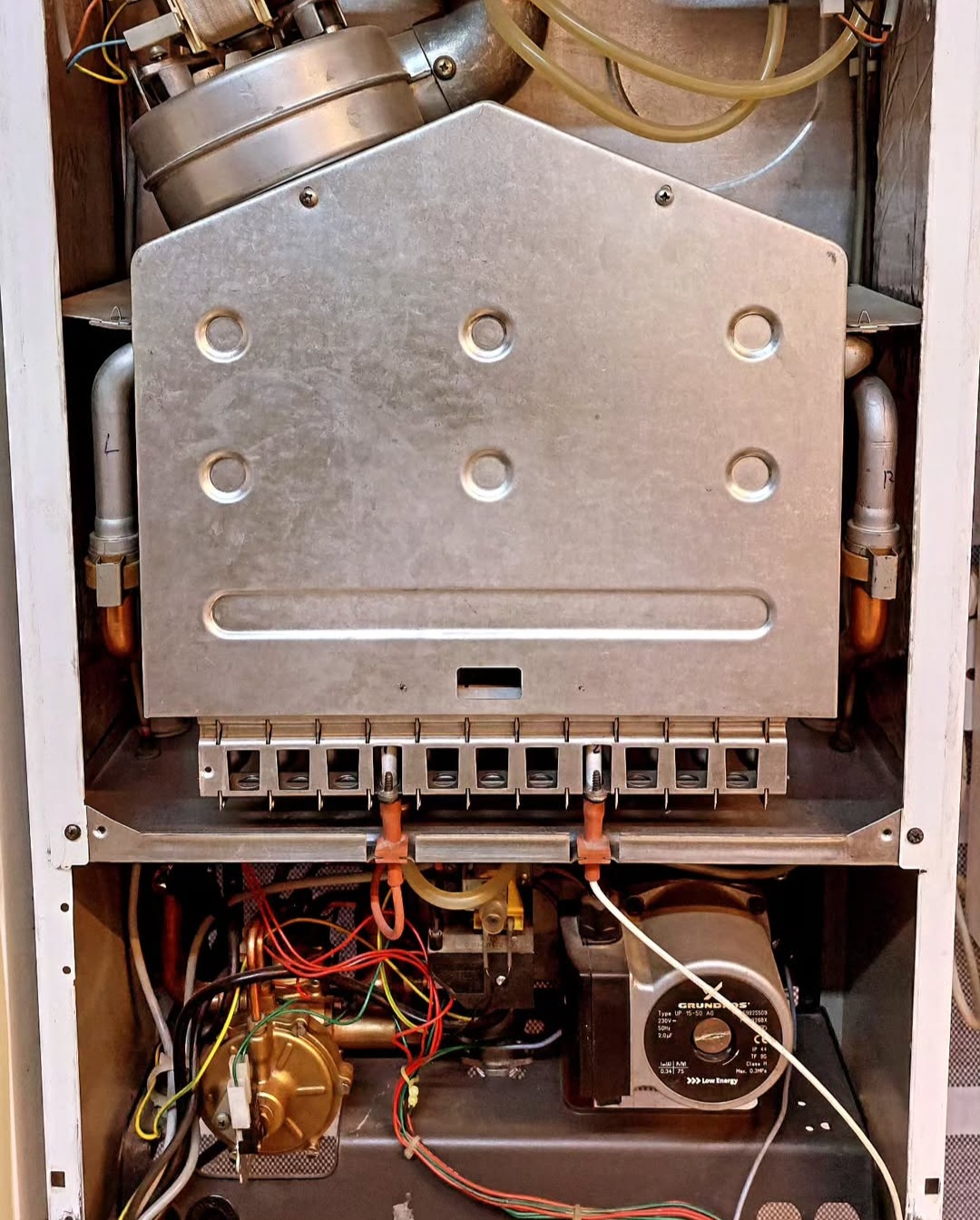 سرویس پکيج در اصفهان 