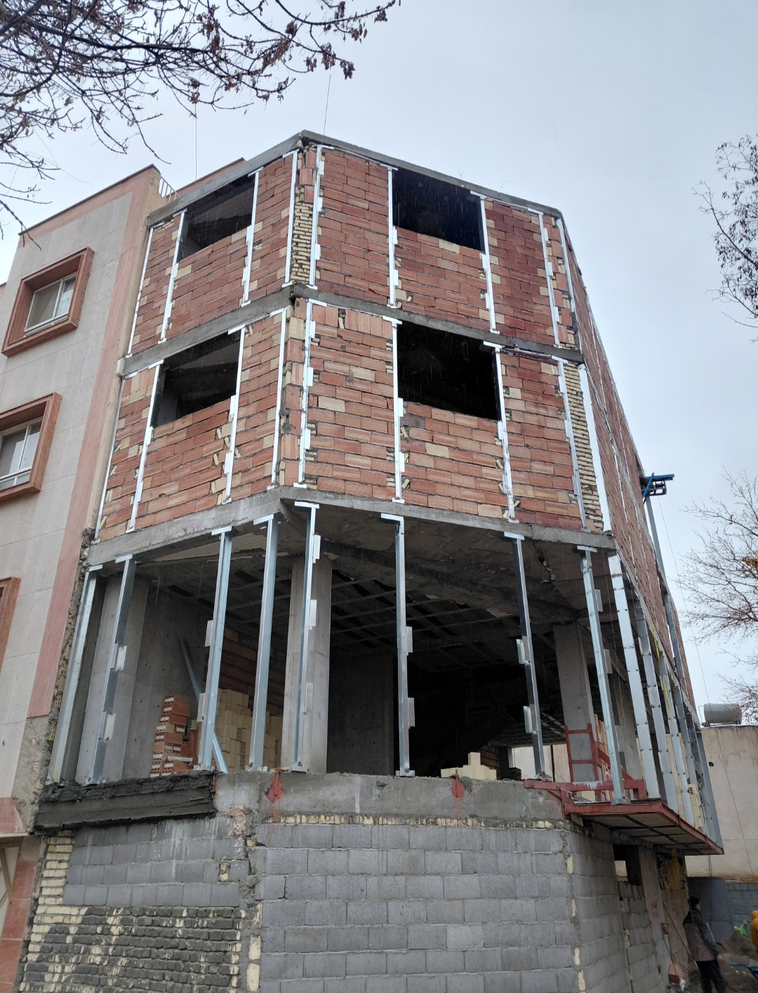 نصب وال پست در اصفهان&nbsp;