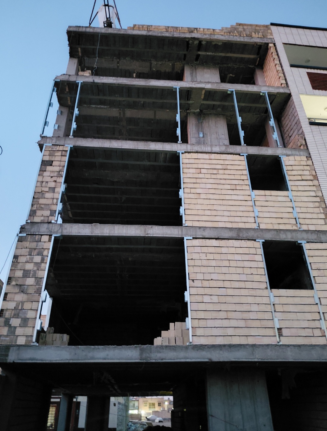 نصب وال پست در اصفهان&nbsp;