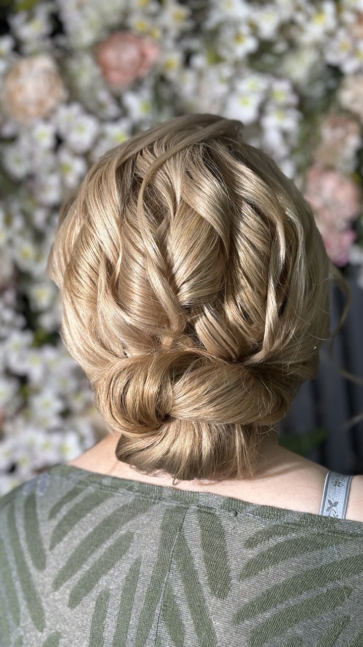 سالن زیبایی زینب همتی