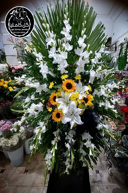 گل فروشی در پارک مطهری کرمان
