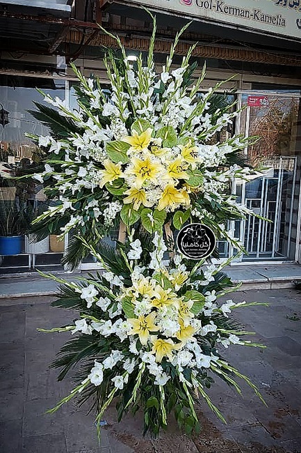 گل فروشی در پارک مطهری کرمان