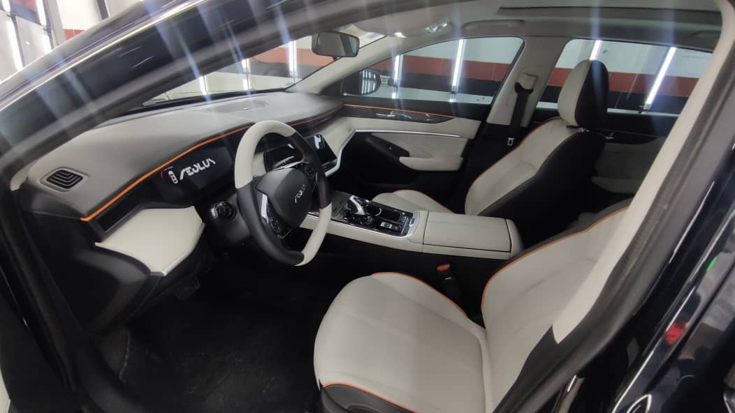 کارشناس رنگ خودرو اصفهان