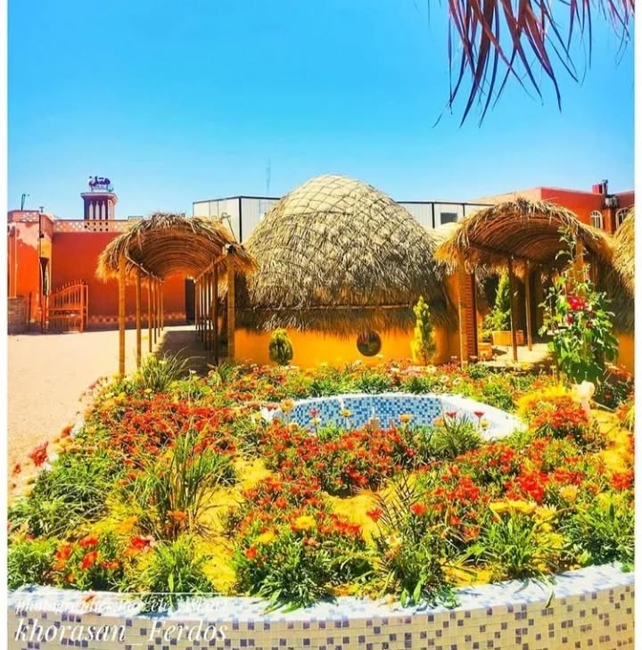 نرده و سازه چوبی