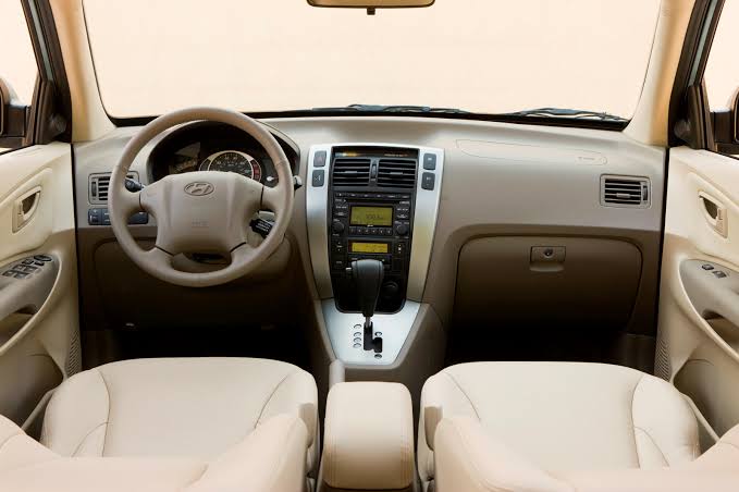 تعمیر داشبورد توسان09123995359