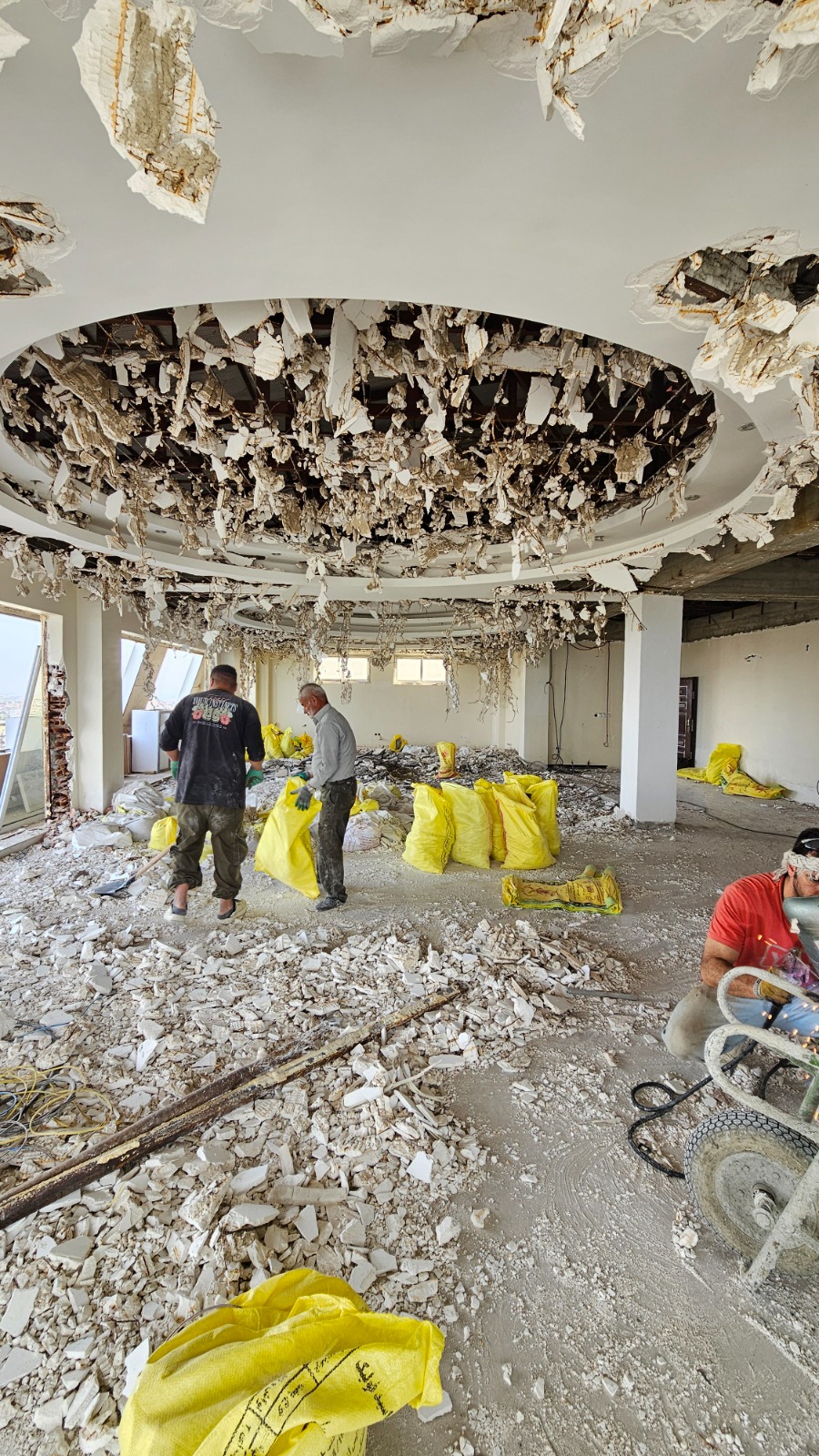 بازسازی ساختمان در سر خرود مازندران