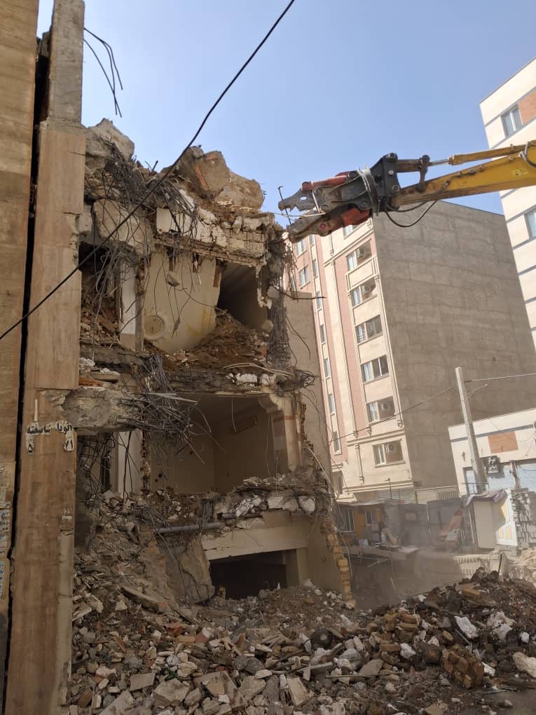 تخریب ساختمان غرب تهران