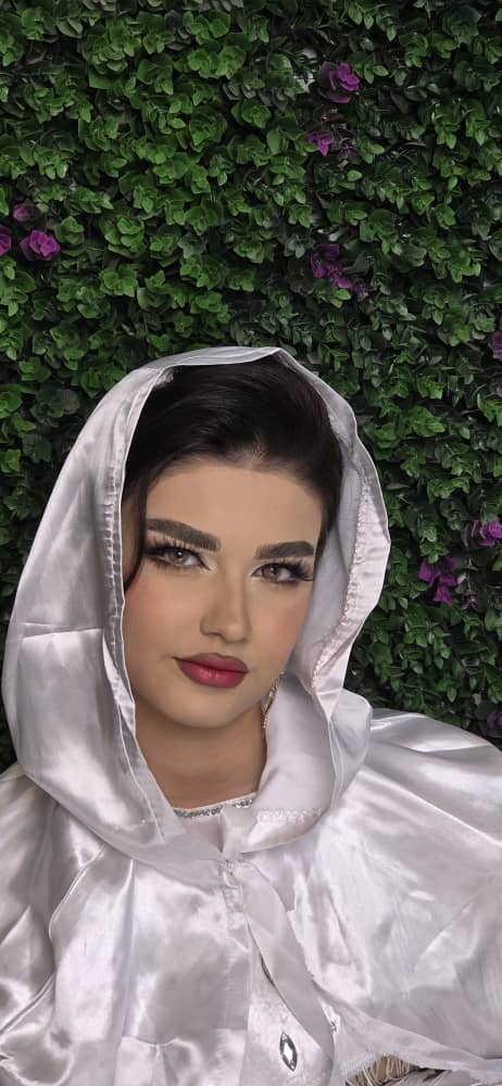 سالن زیبای اموس&nbsp;&nbsp;