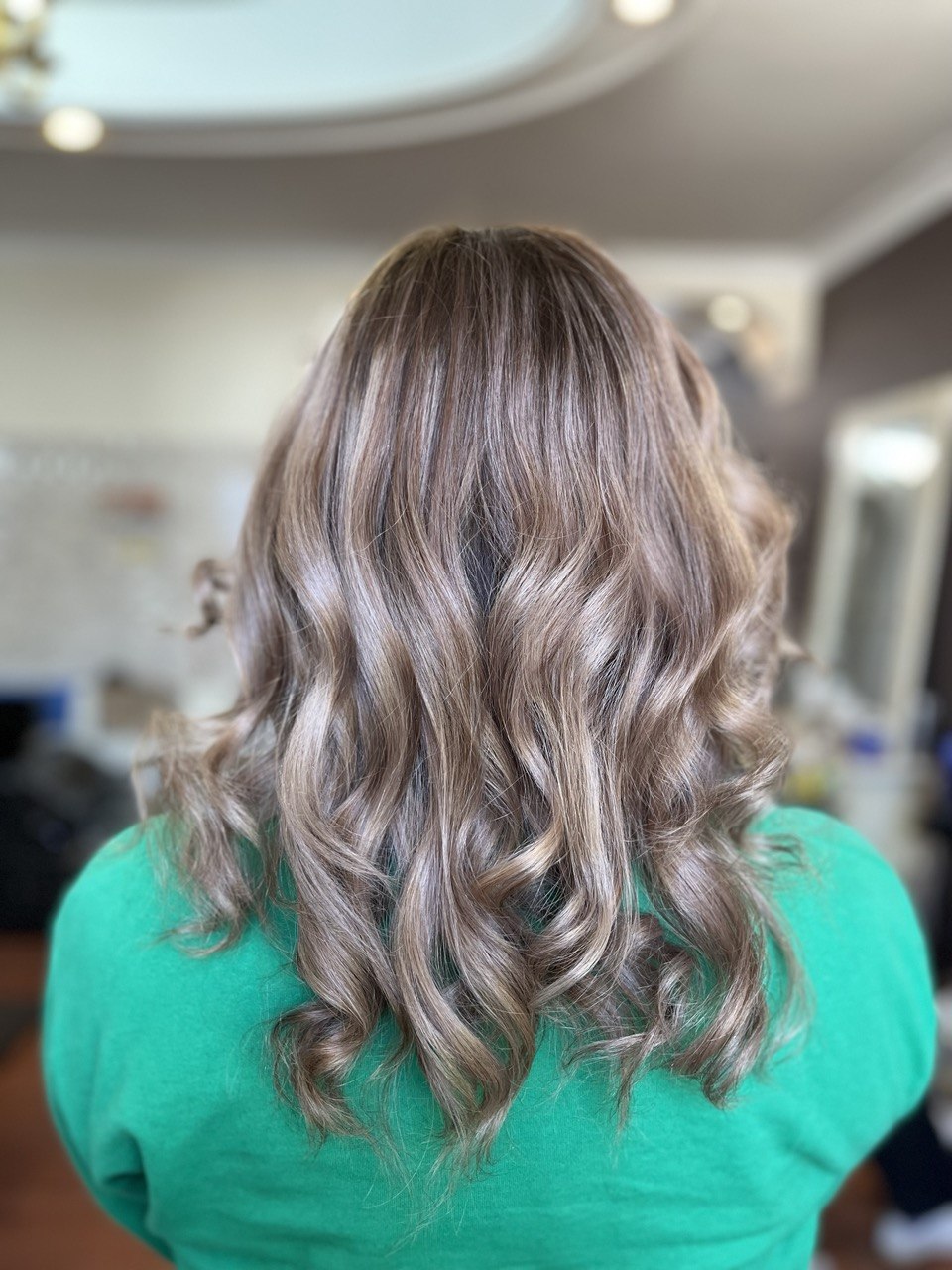 سالن زیبایی الارا