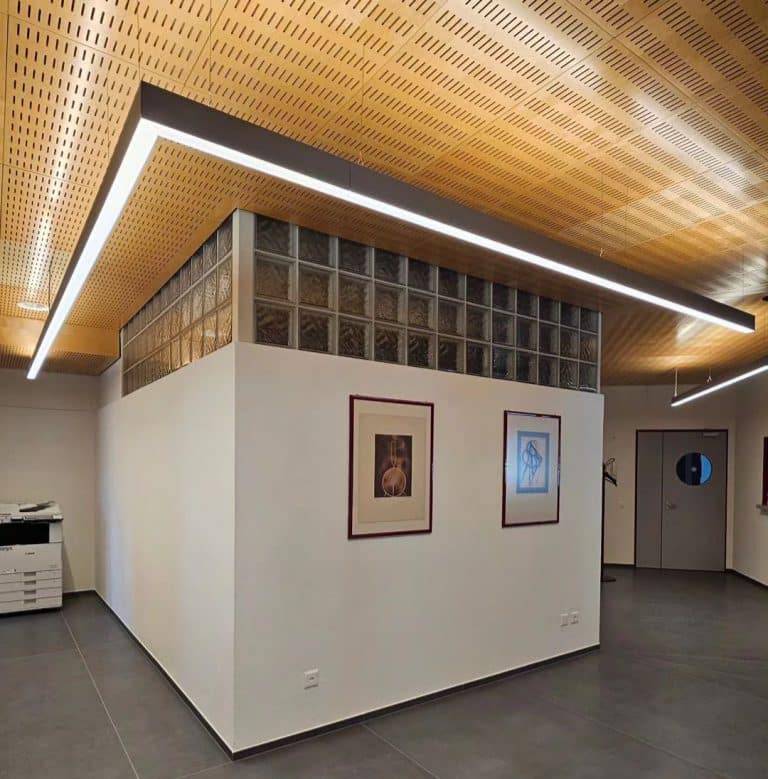 اجرای لاین نوری در اصفهان