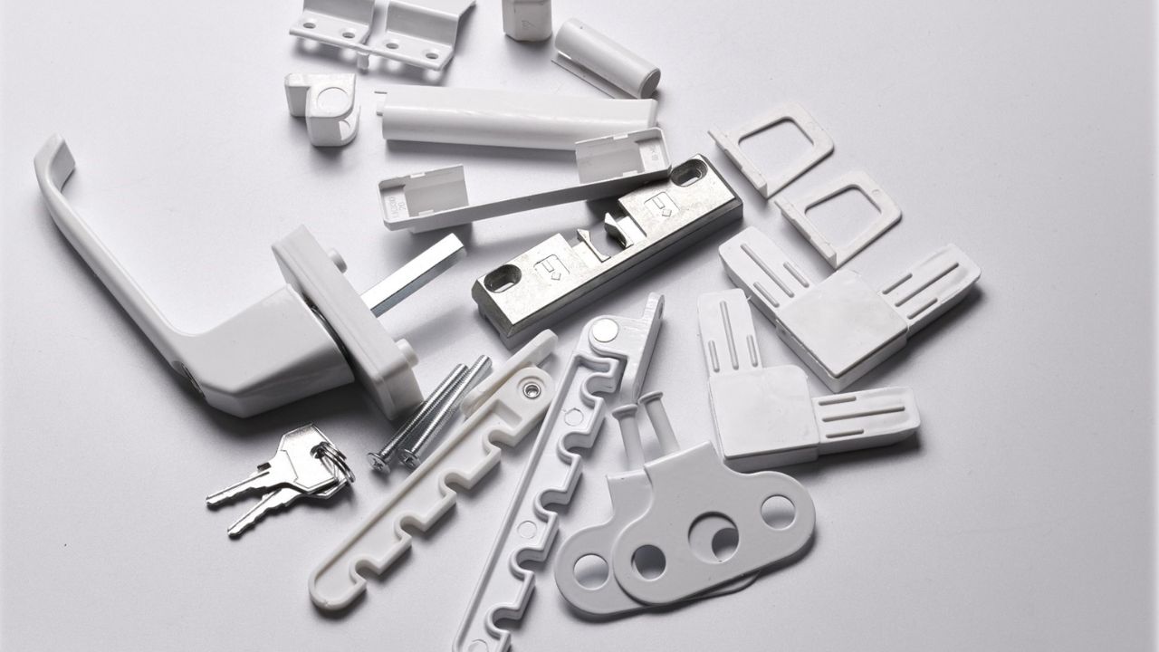 خرید یراق آلات پنجره دوجداره