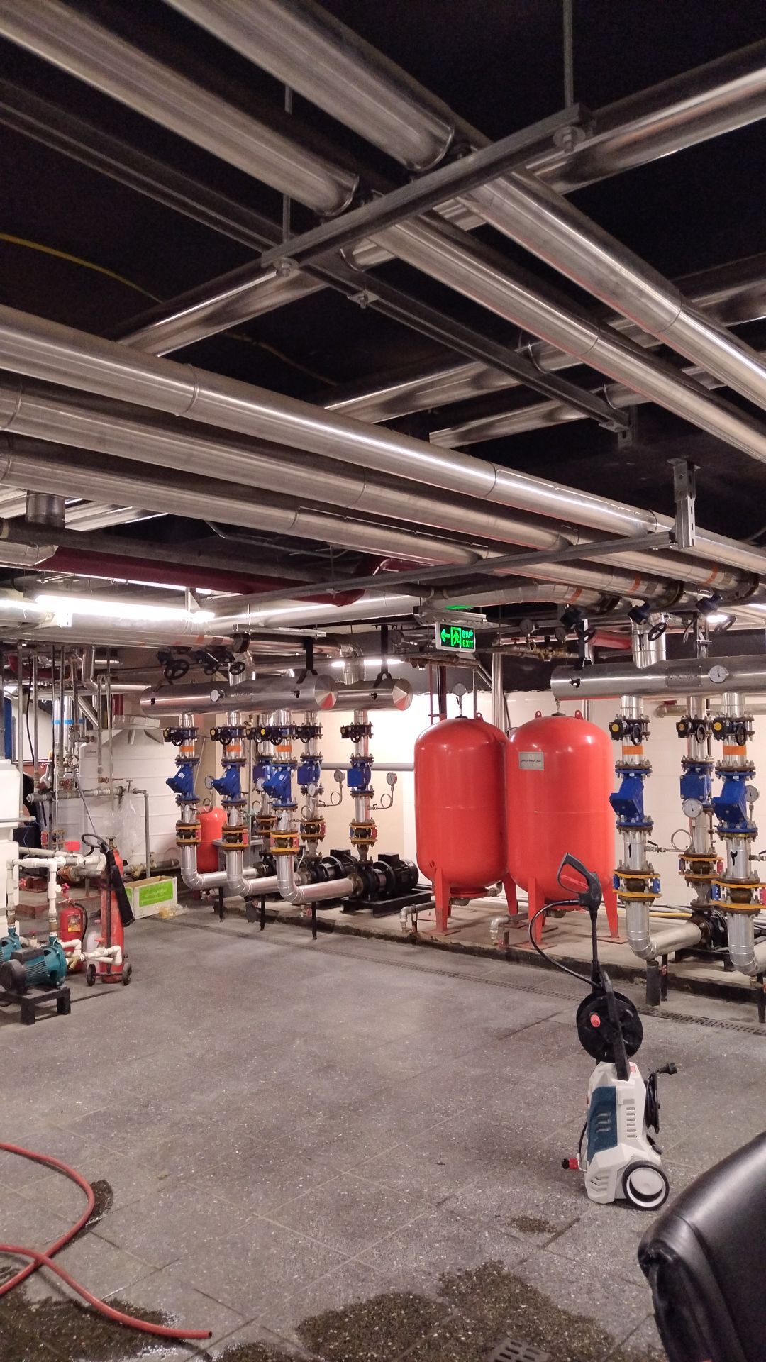 تاسیسات امیر سلیمانی