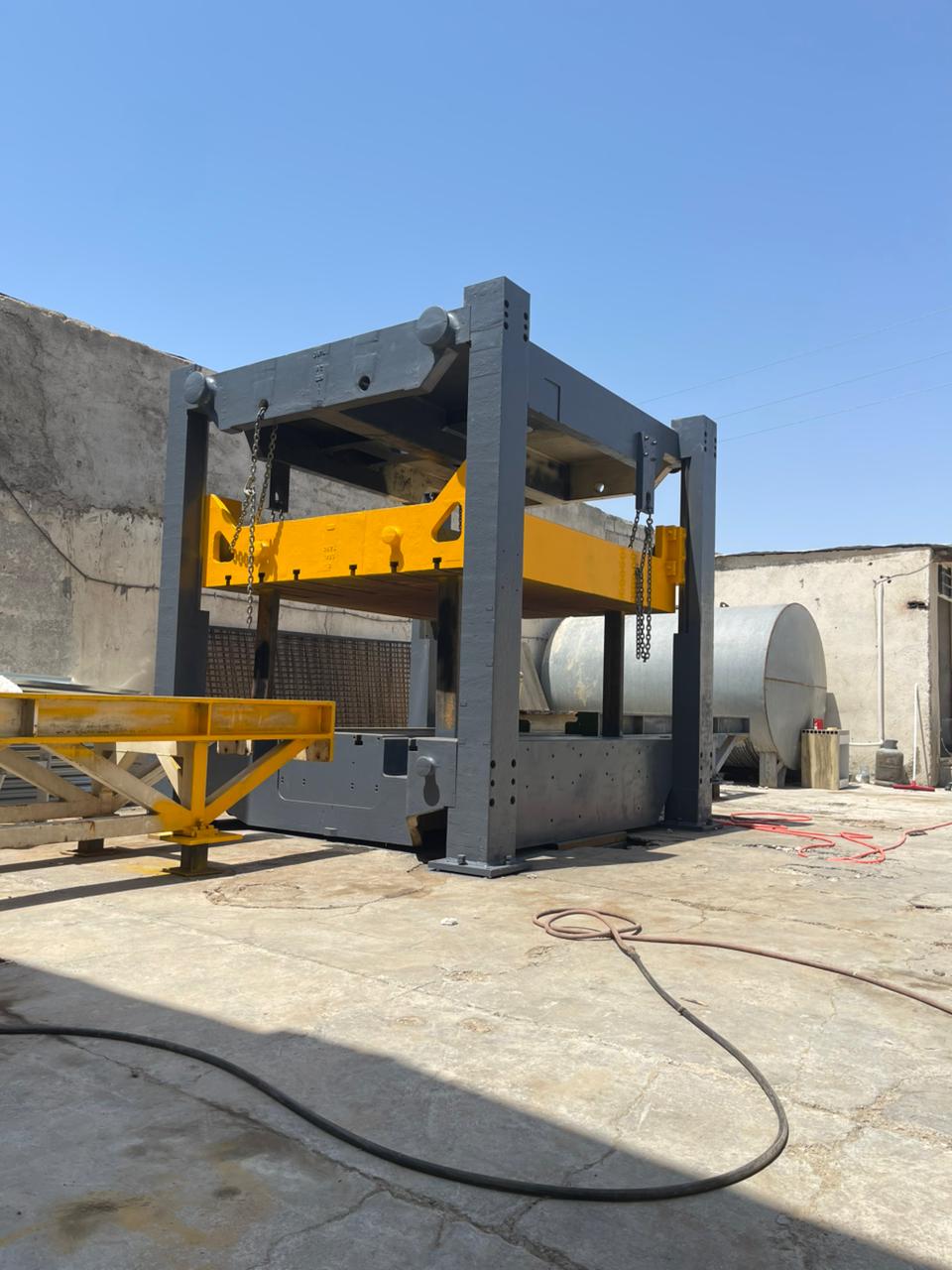 سازنده دستگاه صنعتی