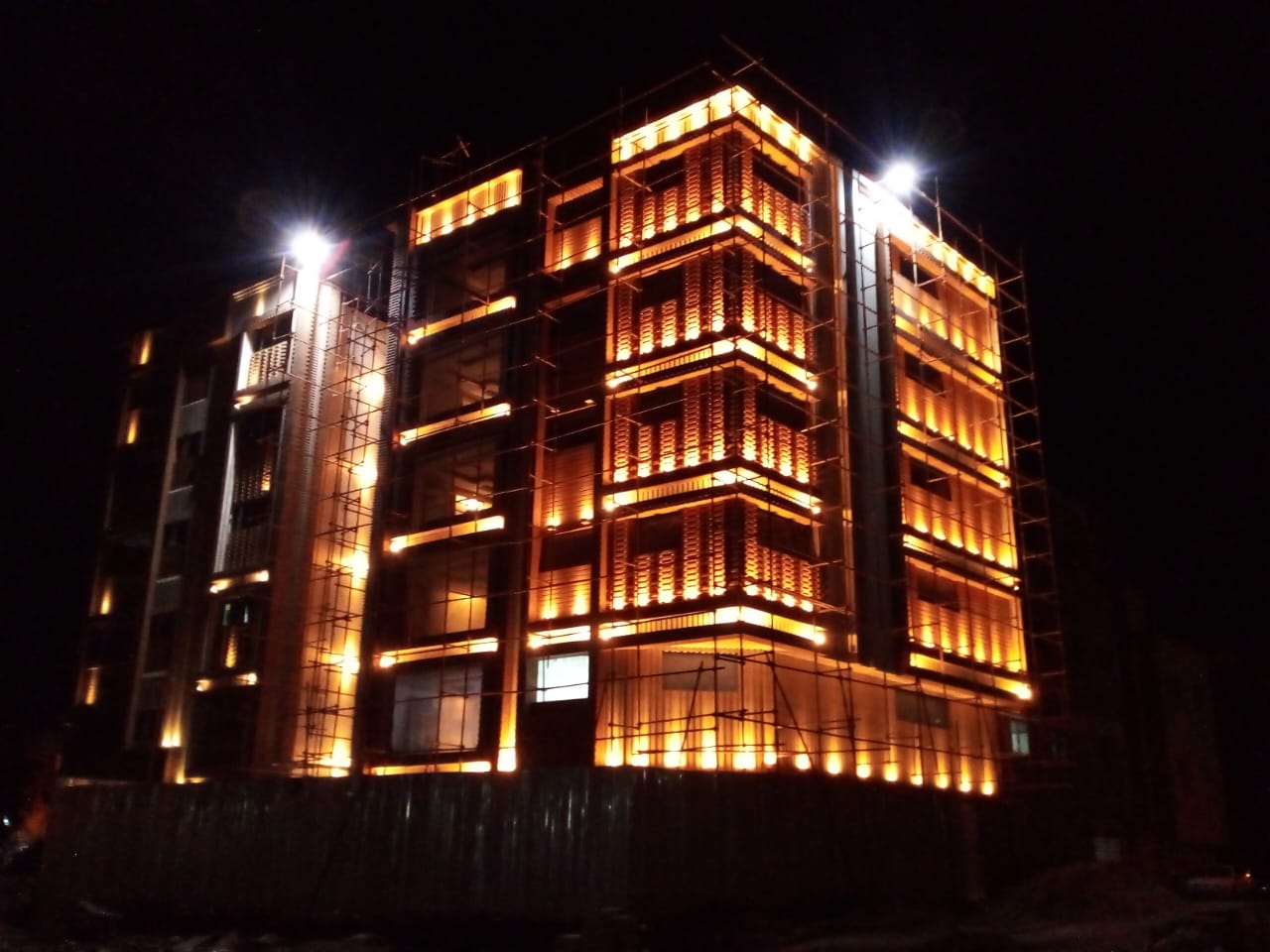 برقکار شبانه روزی اصفهان&nbsp;