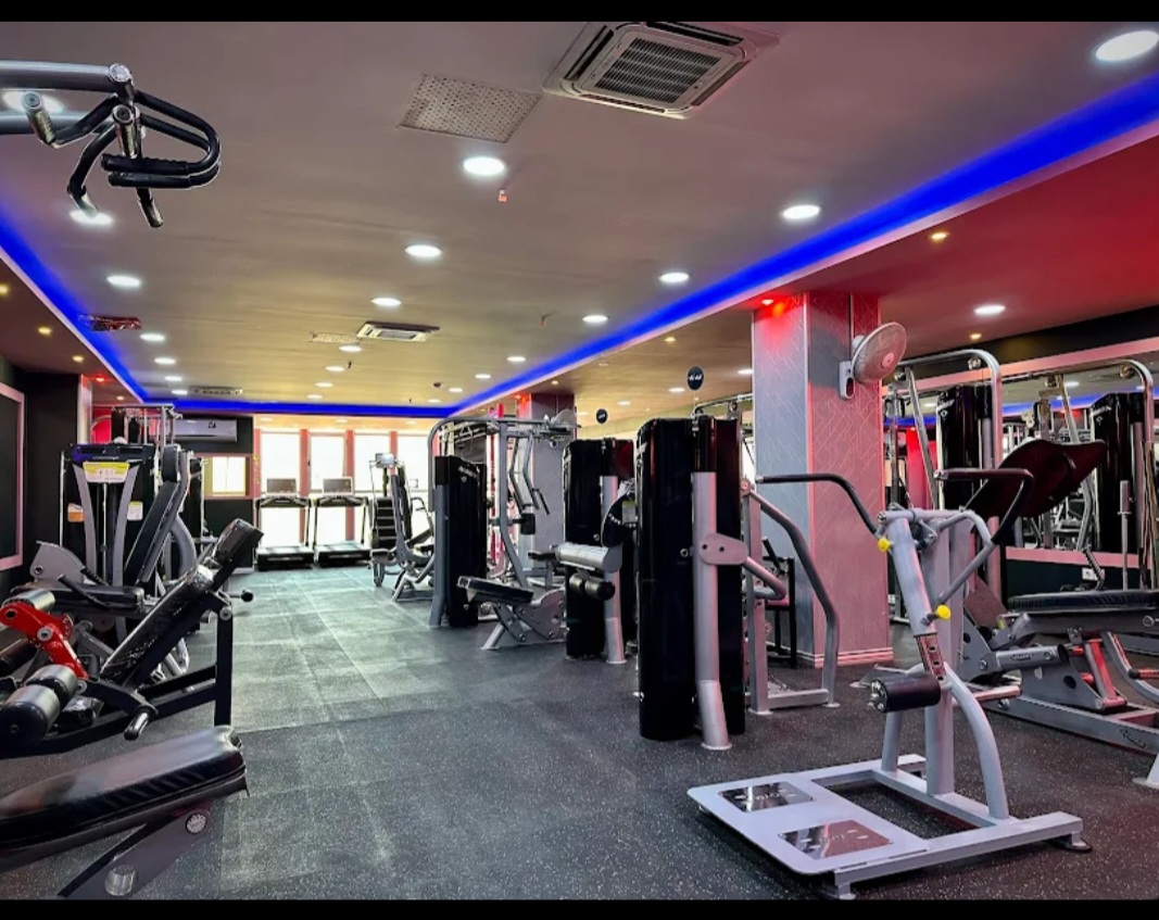 باشگاه بدنسازی بانوان و برنامه تمرینی حرفه ایی در عظیمیه کرج