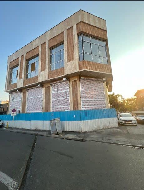 کرکره برقی برای پارکینگ