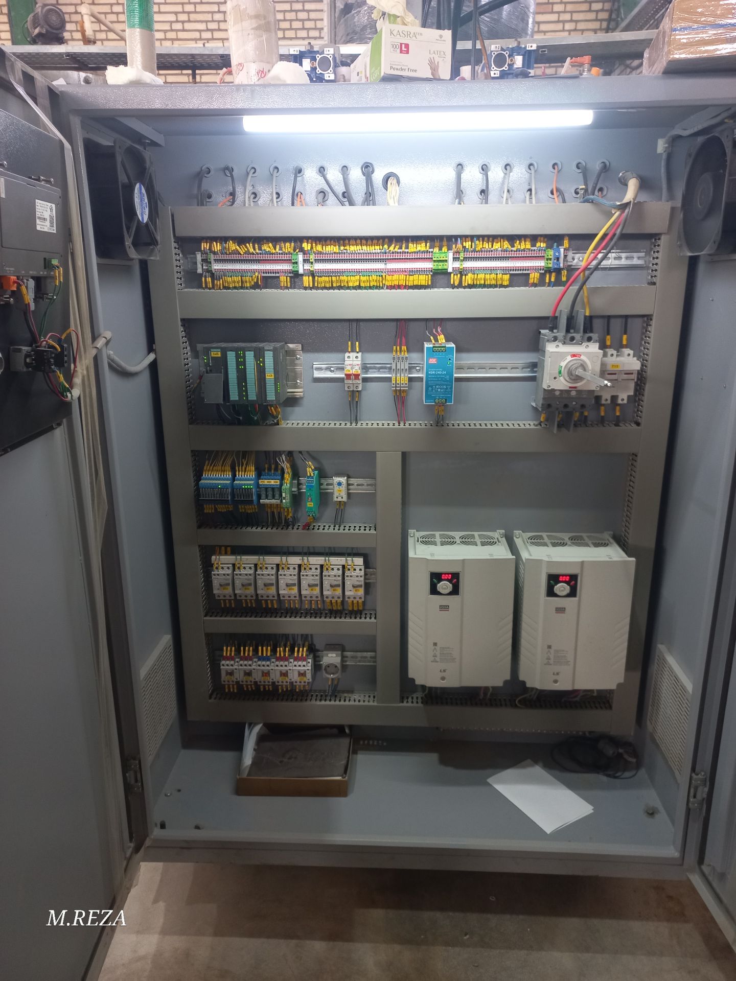 مشاوره و طراحی پروژه‌های اتوماسیون صنعتی و پی ال سی