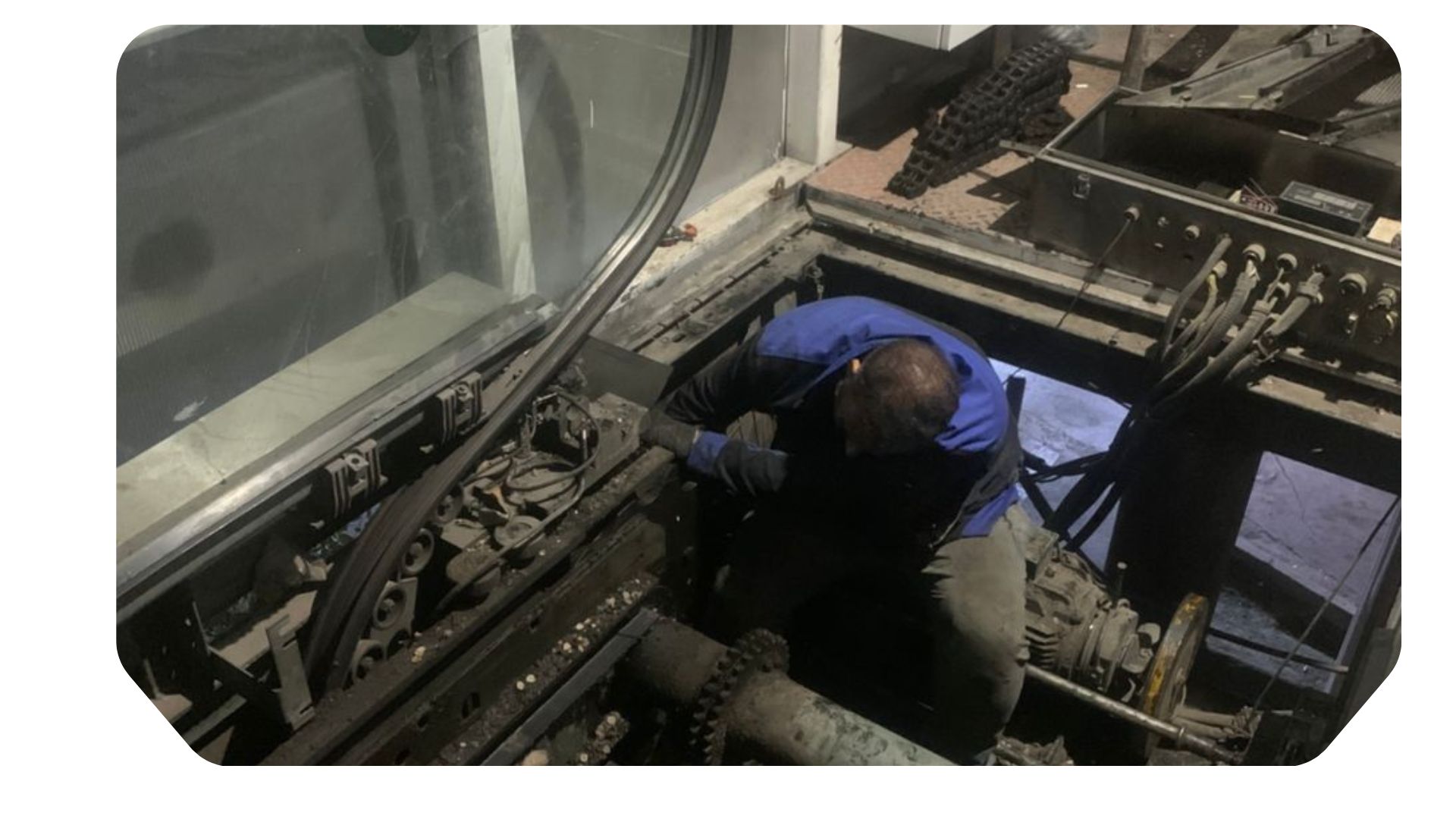 تعمیرات پله برقی در تهران