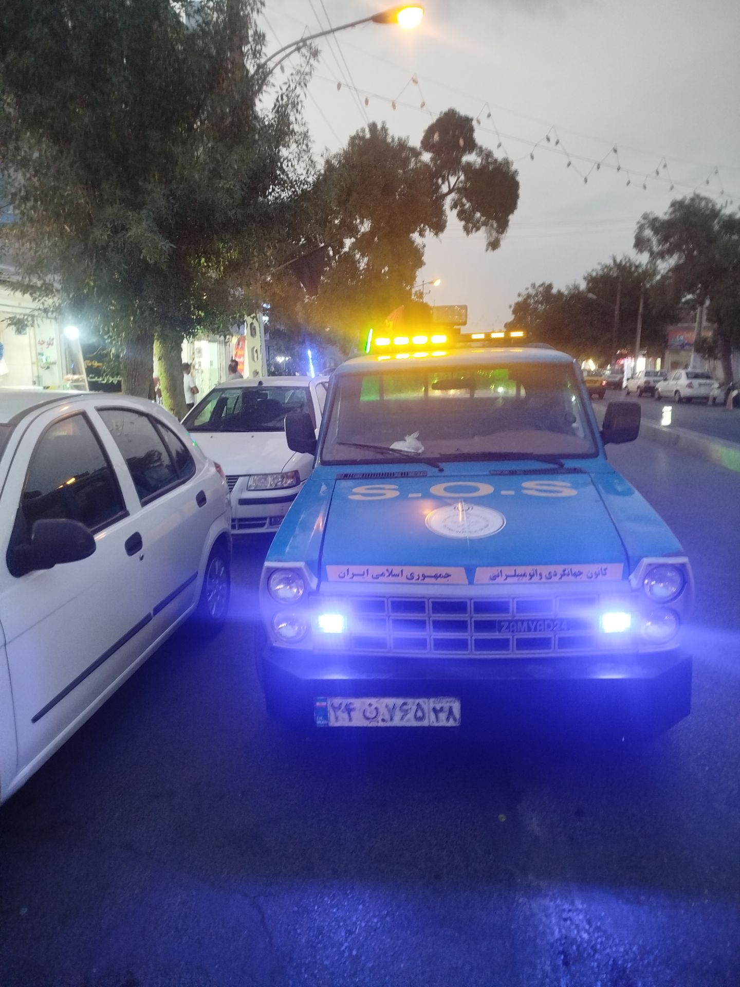 امداد خود رو در ملایر