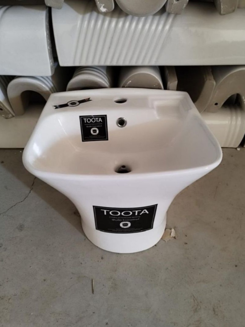 خرید روشویی نیم پایه همدان