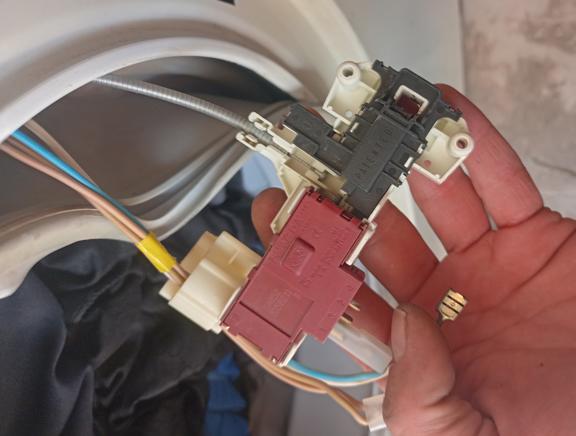 تعمیرات لباسشویی در اصفهان