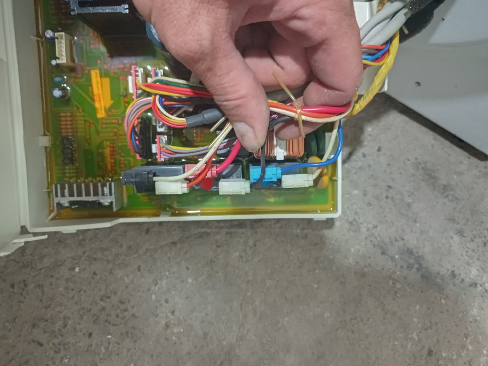 تعمیرات لباسشویی در اصفهان