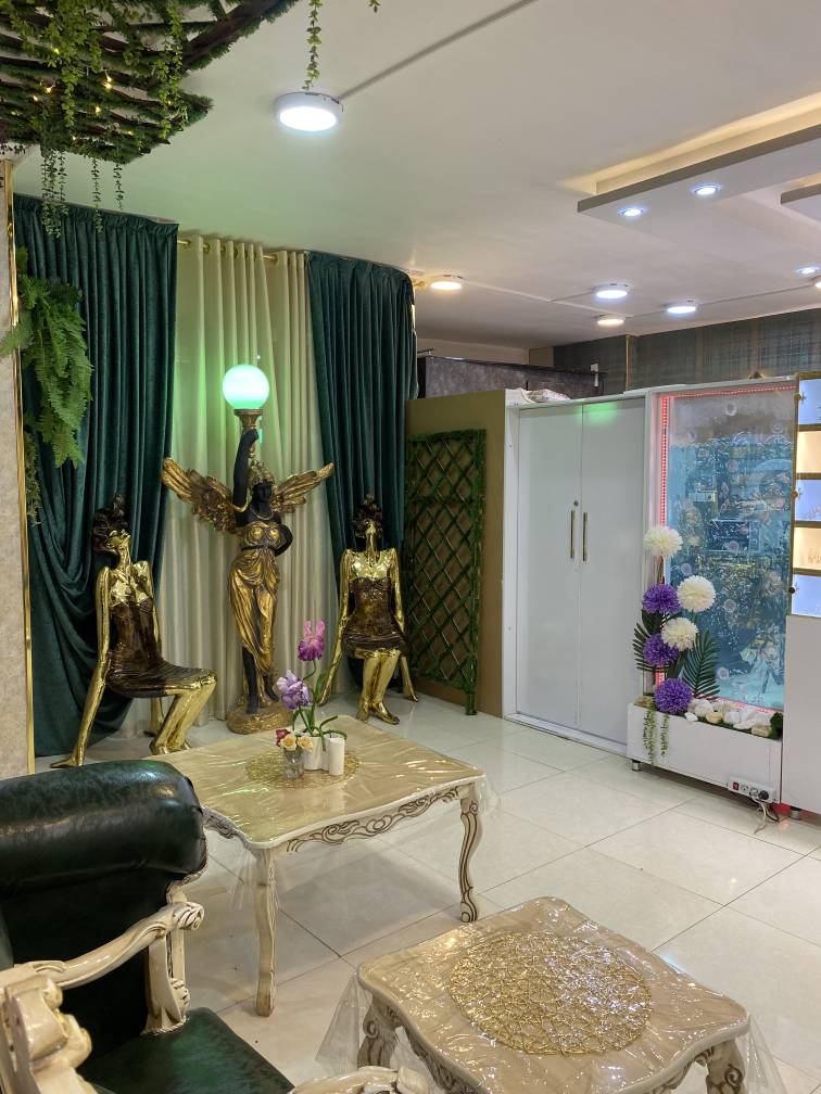 میکاپ حرفه ای عروس در شهرکرد