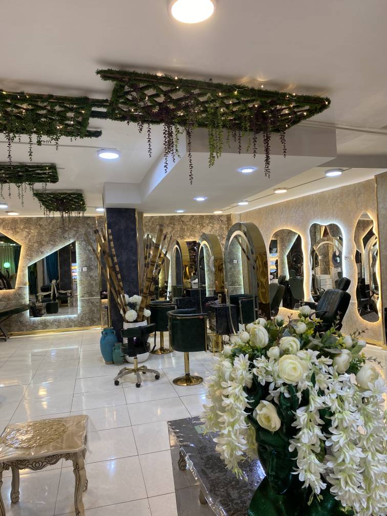 میکاپ حرفه ای عروس در شهرکرد
