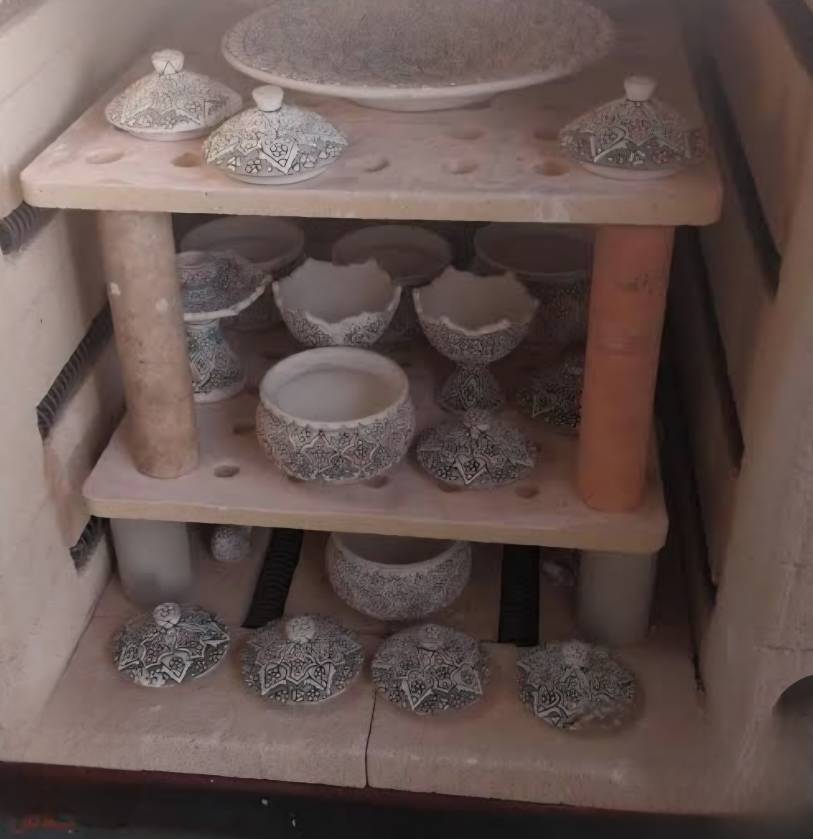 نقاشی ظروف مینا کاری دراصفهان
